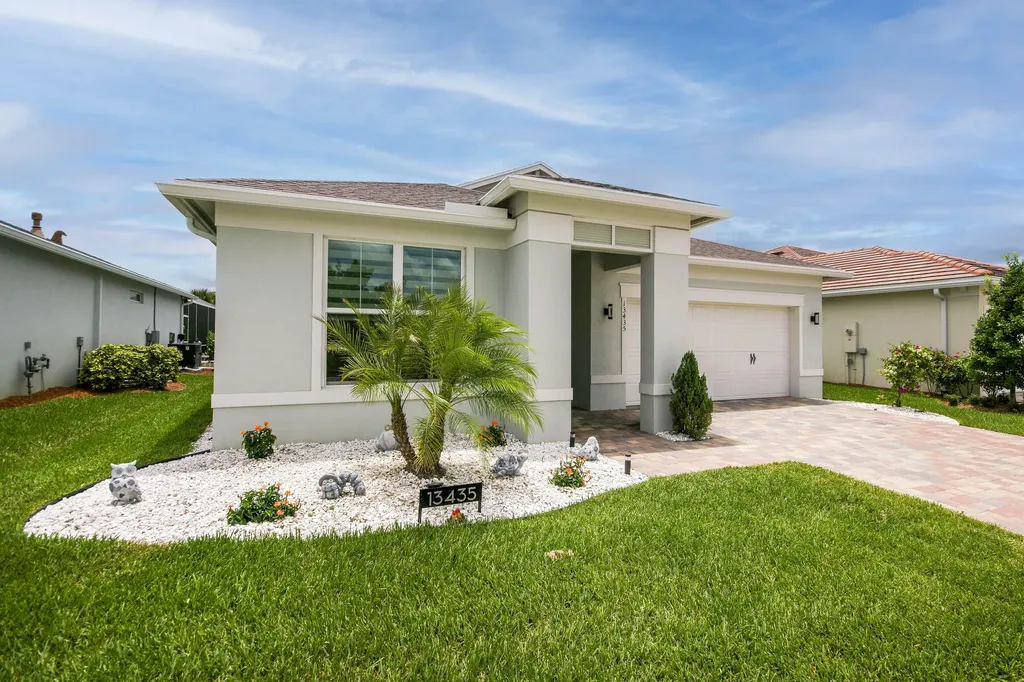 13435 SW Vermillion Circle Port St Lucie FL 34987