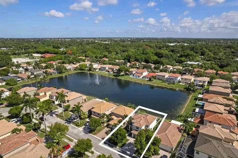 3961 Crescent Creek Place Coconut Creek FL 33073