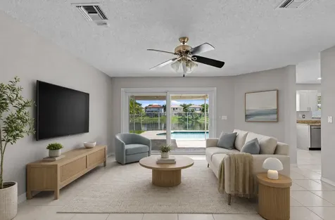 3961 Crescent Creek Place Coconut Creek FL 33073