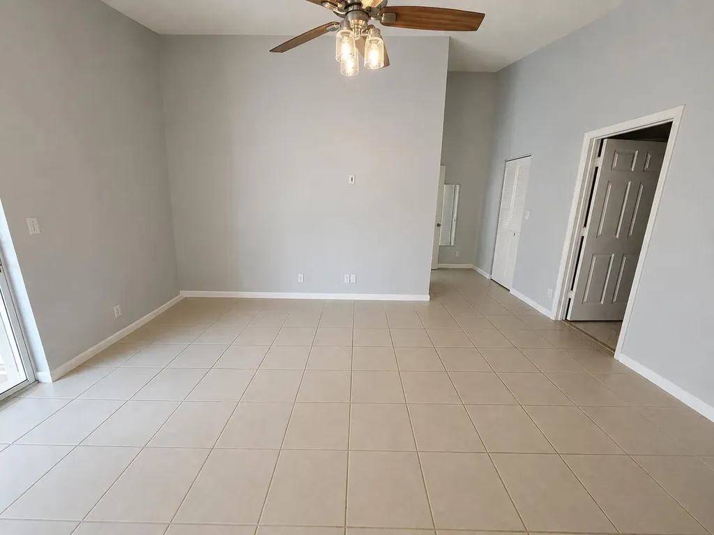 10325 NW 48th Court Coral Springs FL 33076