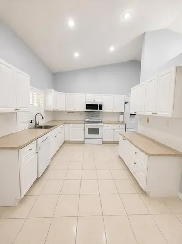 10325 NW 48th Court Coral Springs FL 33076