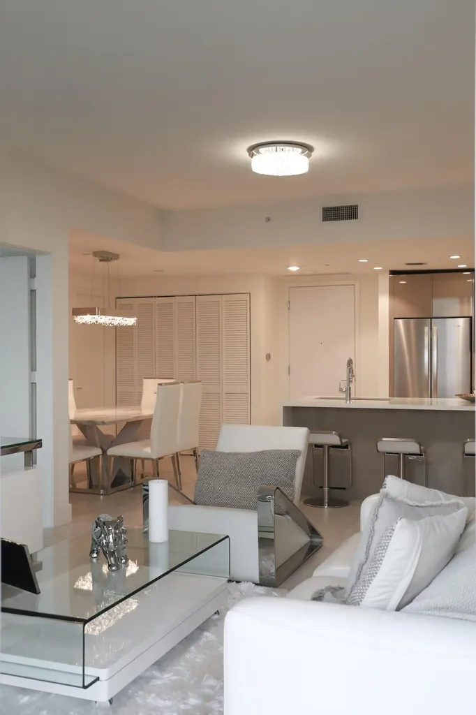 2000 Metropica Way Sunrise FL 33323