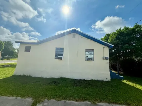 856 SW Ave D Belle Glade FL 33430