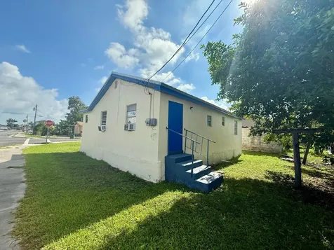 856 SW Ave D Belle Glade FL 33430