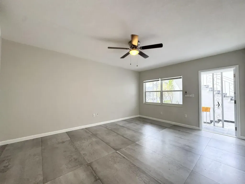 935 8th Street Miami Beach FL 33139