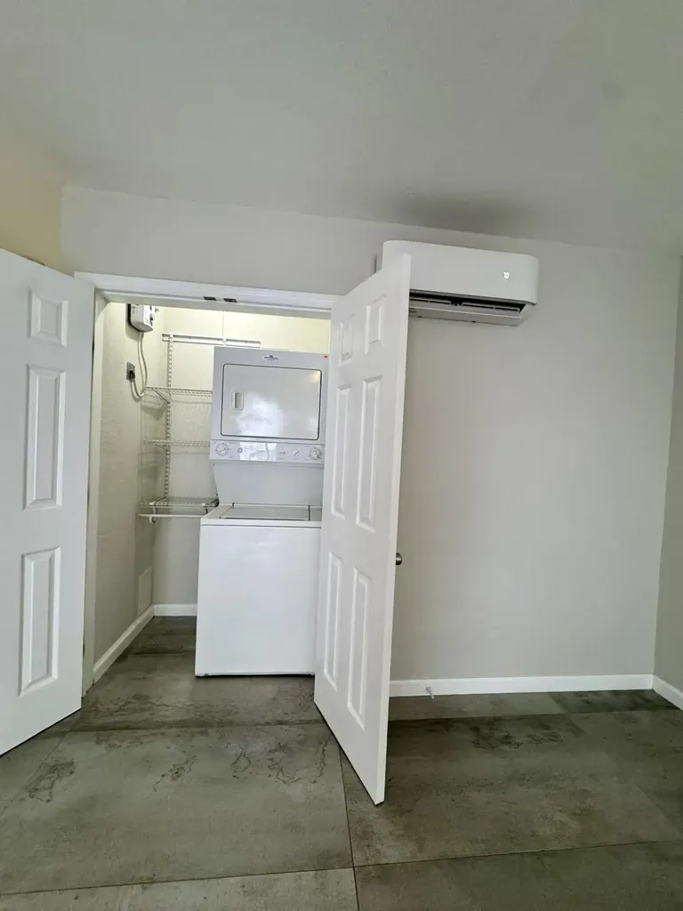 935 8th Street Miami Beach FL 33139