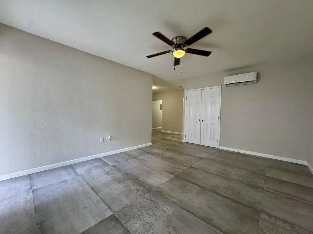 935 8th Street Miami Beach FL 33139