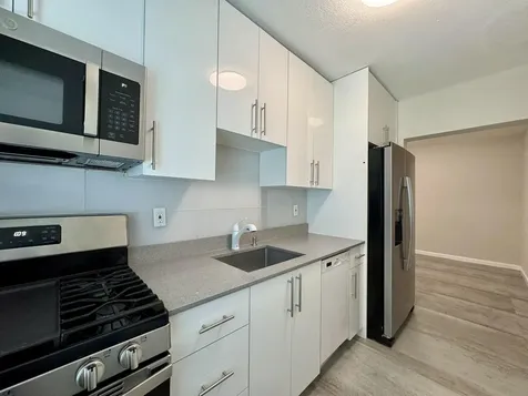 935 8th Street Miami Beach FL 33139