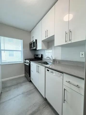 935 8th Street Miami Beach FL 33139