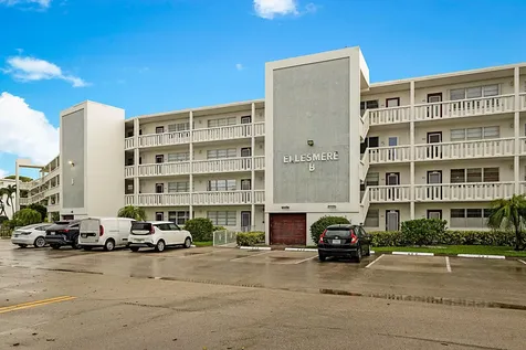 1023 Ellesmere B Deerfield Beach FL 33442