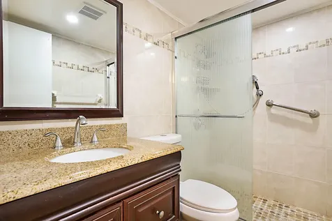 1023 Ellesmere B Deerfield Beach FL 33442