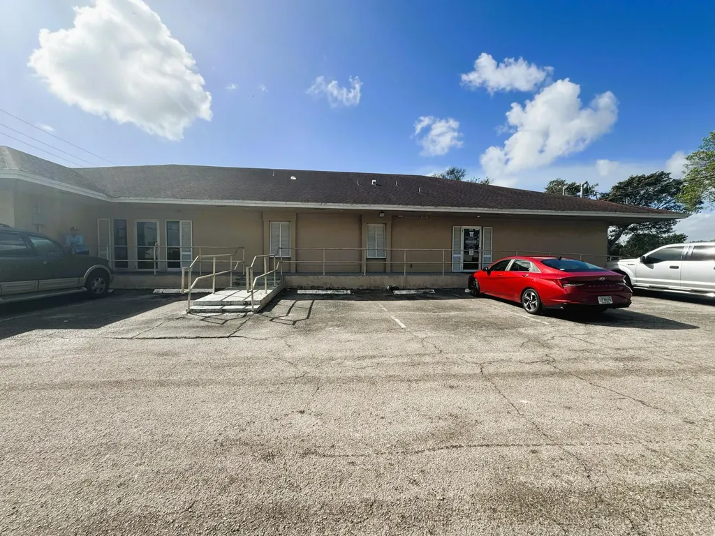 1100 S Main Street Belle Glade FL