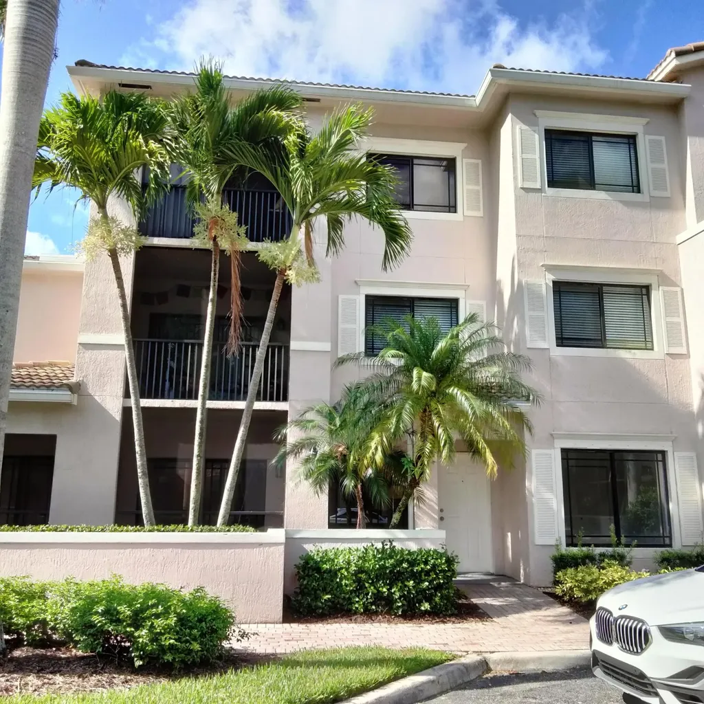 2803 Sarento Place Palm Beach Gardens FL 33410