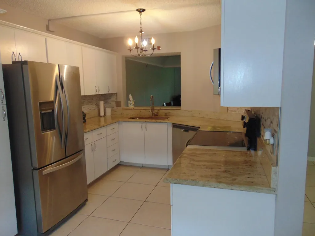 9220 SW 14th Street Boca Raton FL 33428