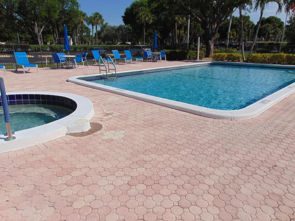 9220 SW 14th Street Boca Raton FL 33428