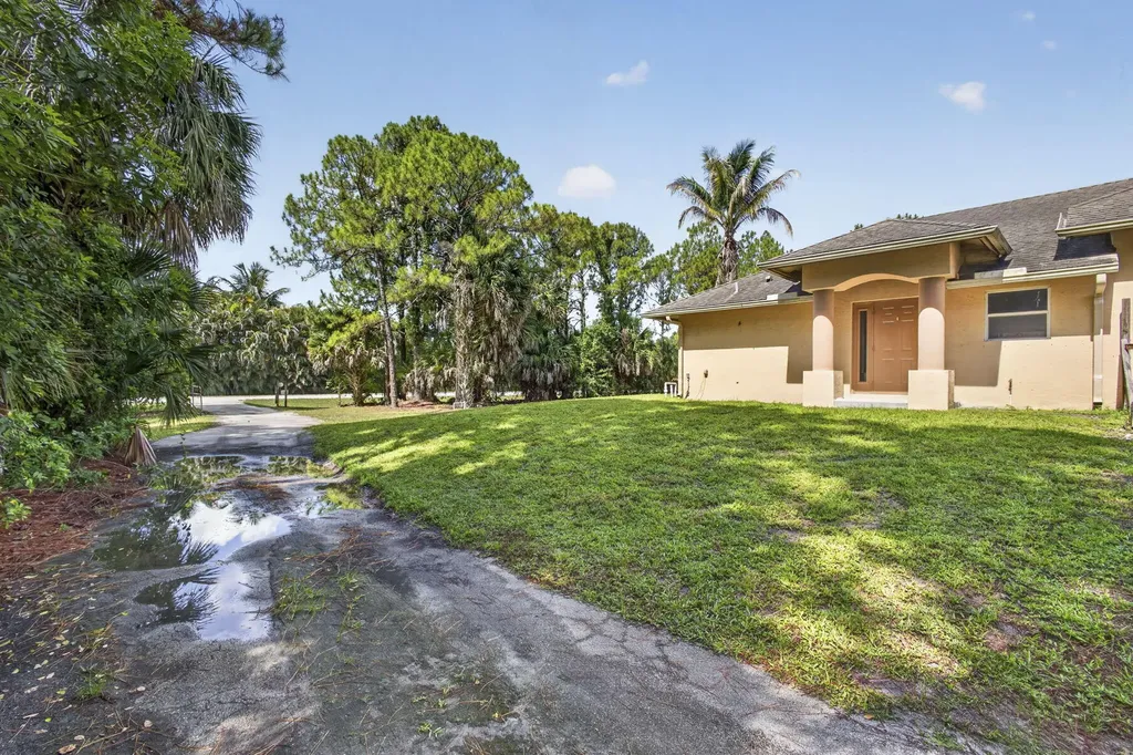 16300 92nd Lane N Loxahatchee FL 33470