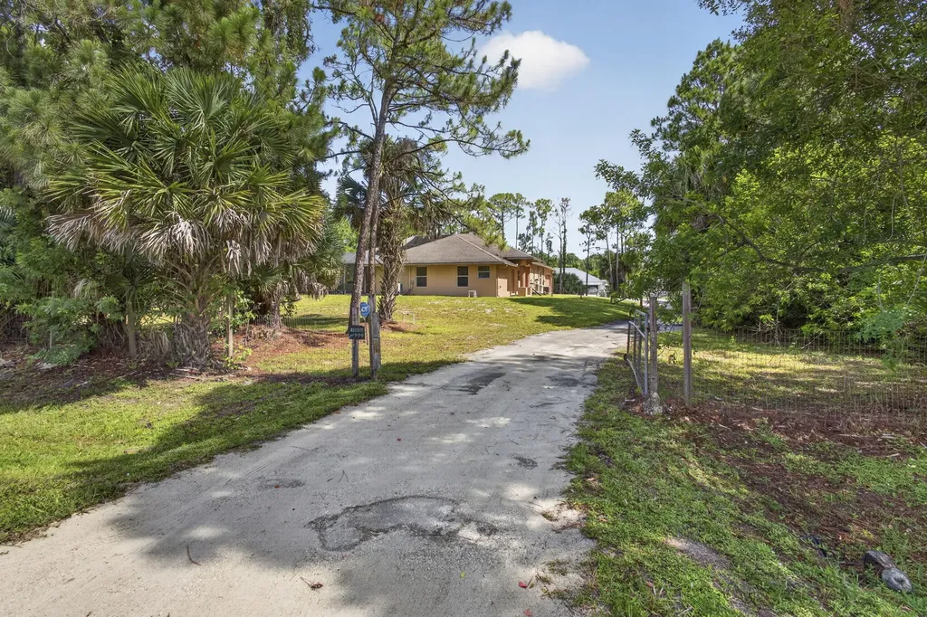16300 92nd Lane N Loxahatchee FL 33470