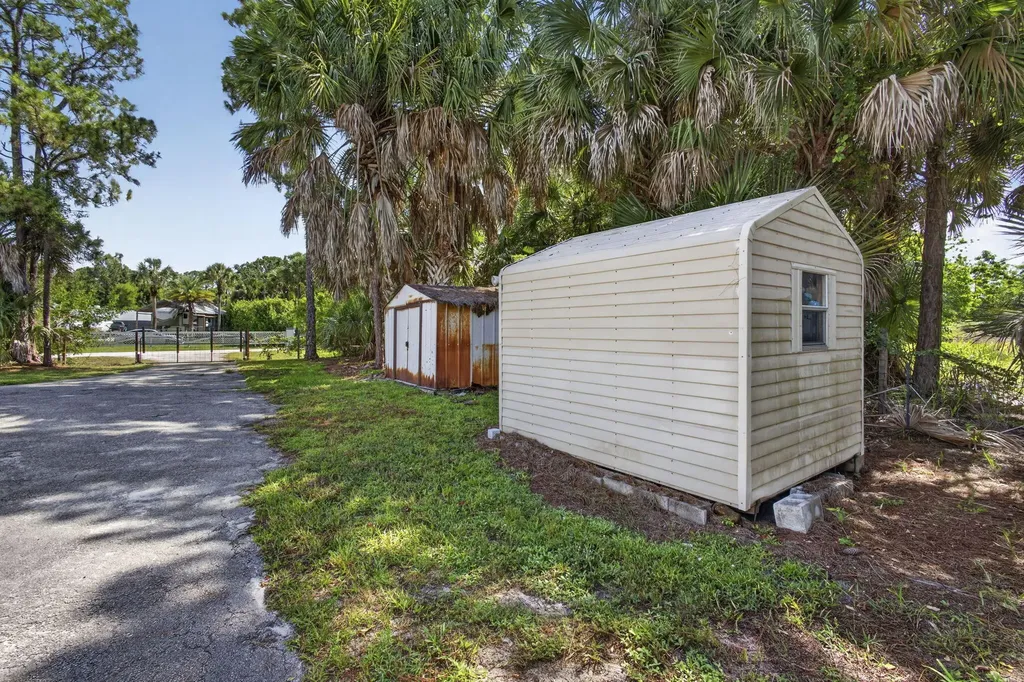16300 92nd Lane N Loxahatchee FL 33470
