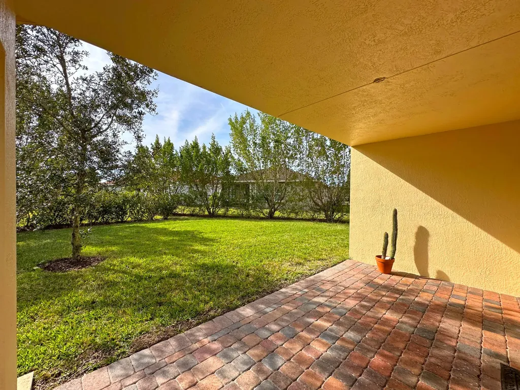 11329 SW Birch Tree Circle Port St Lucie FL 34987