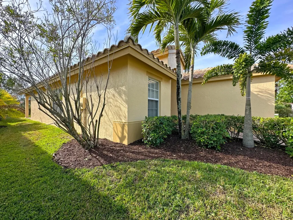 11329 SW Birch Tree Circle Port St Lucie FL 34987