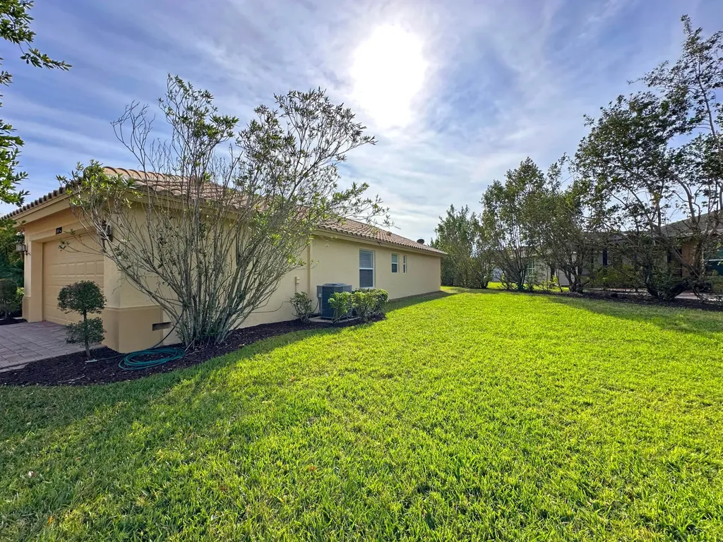 11329 SW Birch Tree Circle Port St Lucie FL 34987