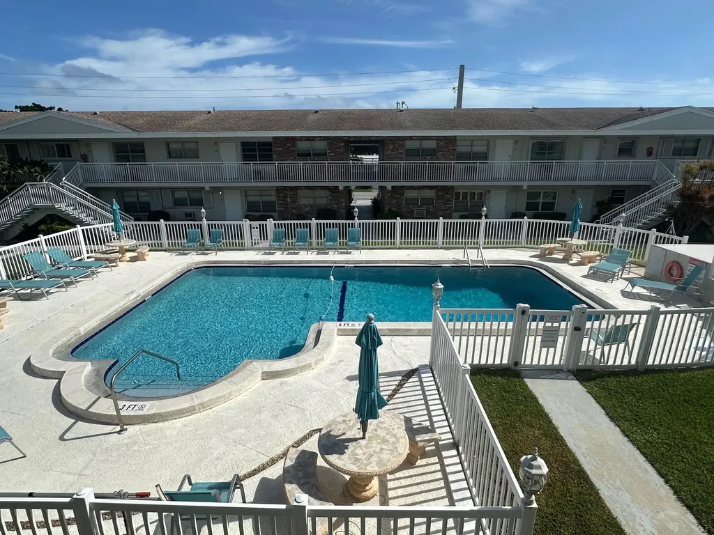 3850 NE 21st Way Lighthouse Point FL 33064