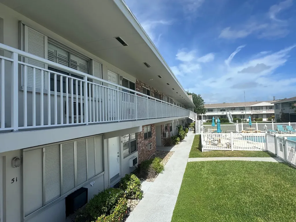3850 NE 21st Way Lighthouse Point FL 33064