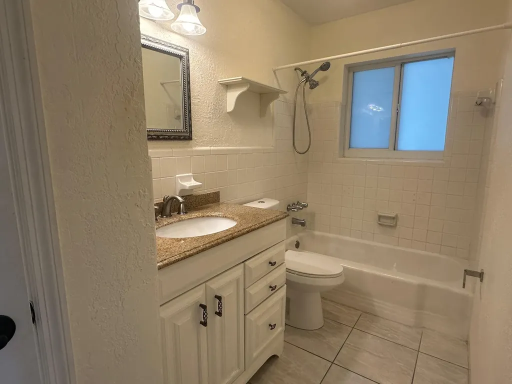 3850 NE 21st Way Lighthouse Point FL 33064