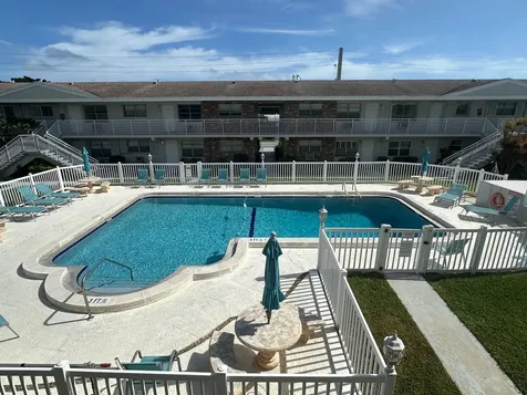 3850 NE 21st Way Lighthouse Point FL 33064
