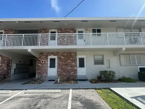 3850 NE 21st Way Lighthouse Point FL 33064
