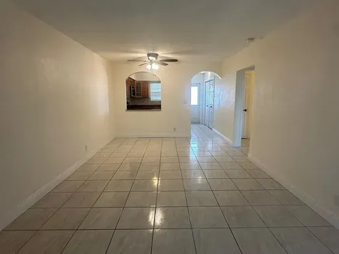 3850 NE 21st Way Lighthouse Point FL 33064