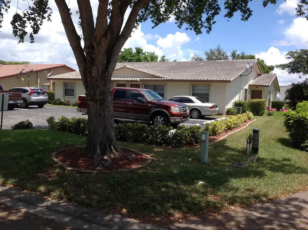 10817 NW 45th Street Coral Springs FL 33065