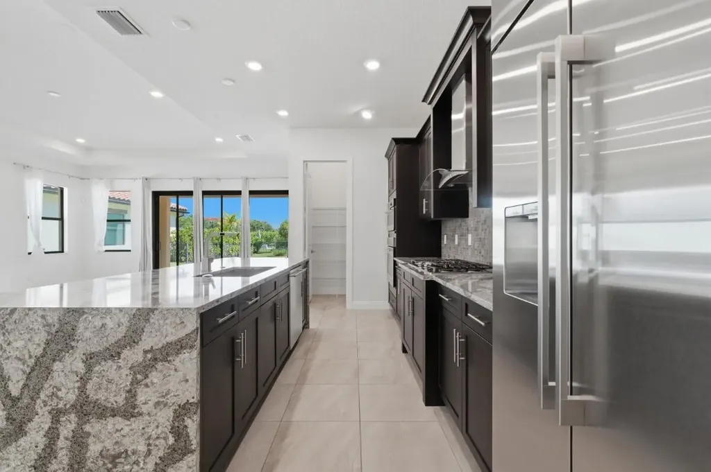 11760 Bayview Circle Parkland FL 33076