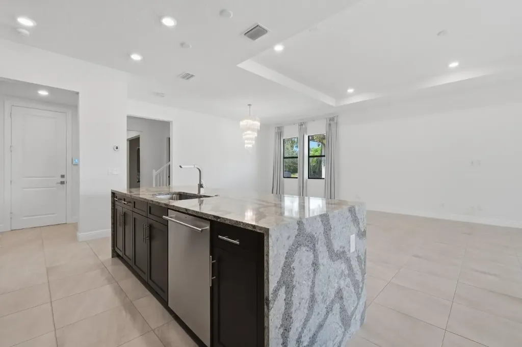 11760 Bayview Circle Parkland FL 33076
