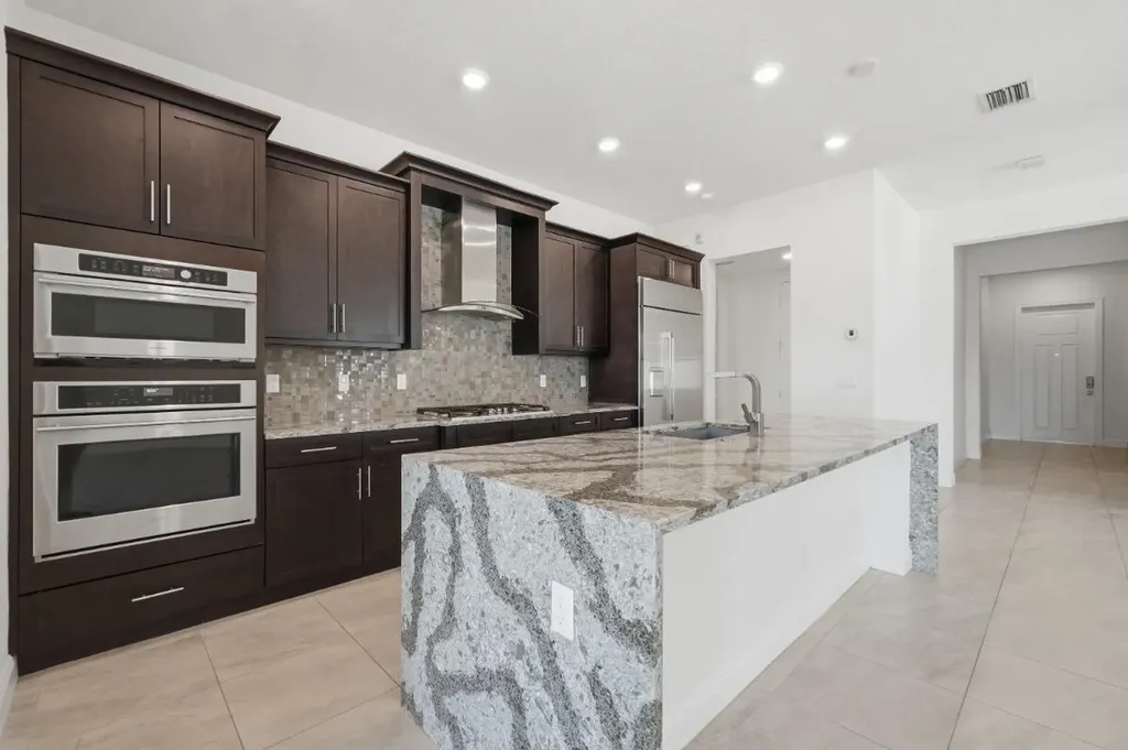11760 Bayview Circle Parkland FL 33076