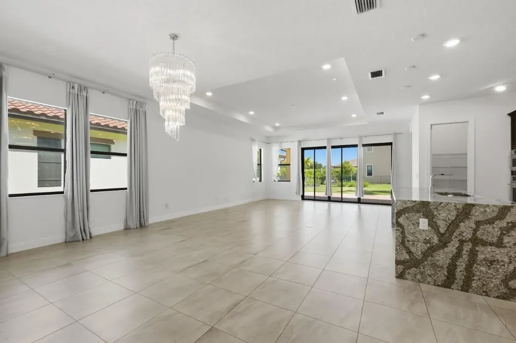 11760 Bayview Circle Parkland FL 33076