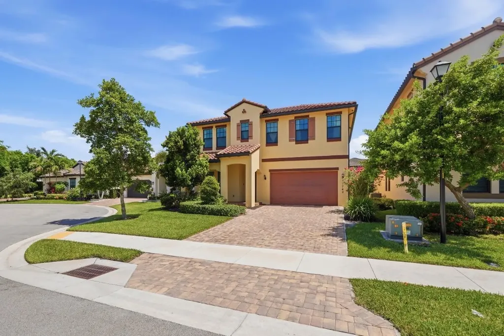 11760 Bayview Circle Parkland FL 33076