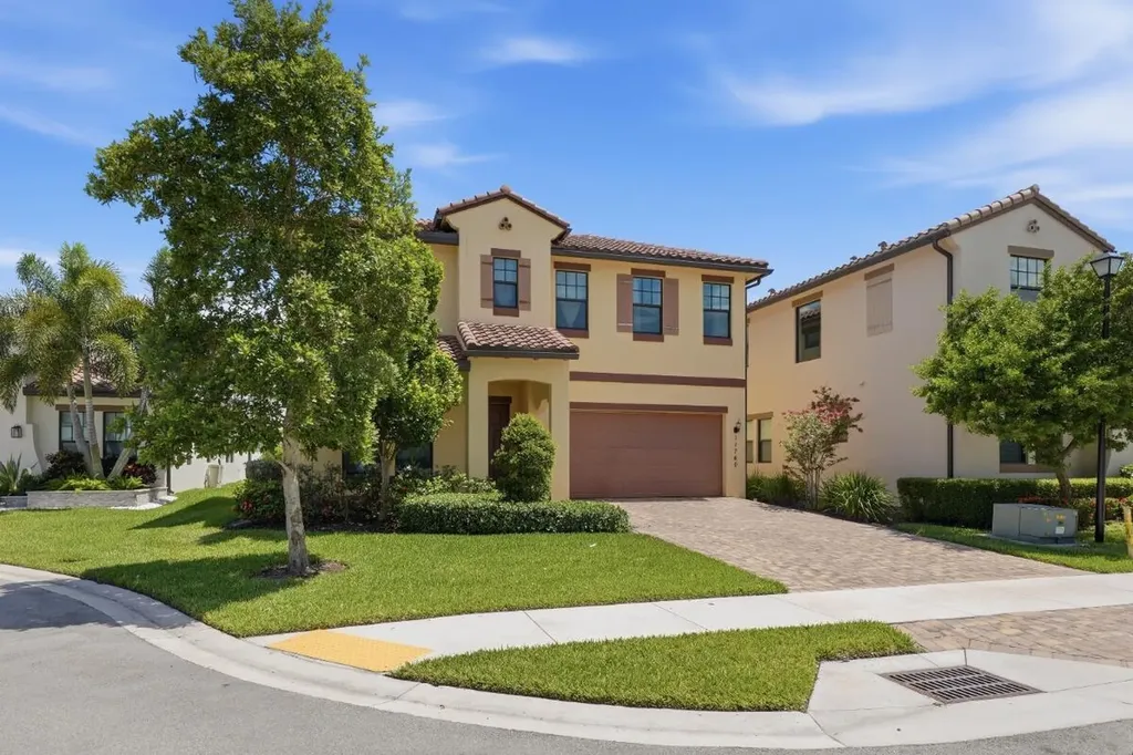 11760 Bayview Circle Parkland FL 33076