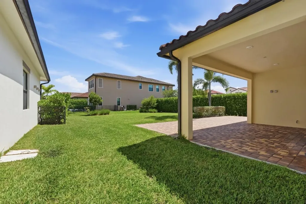 11760 Bayview Circle Parkland FL 33076