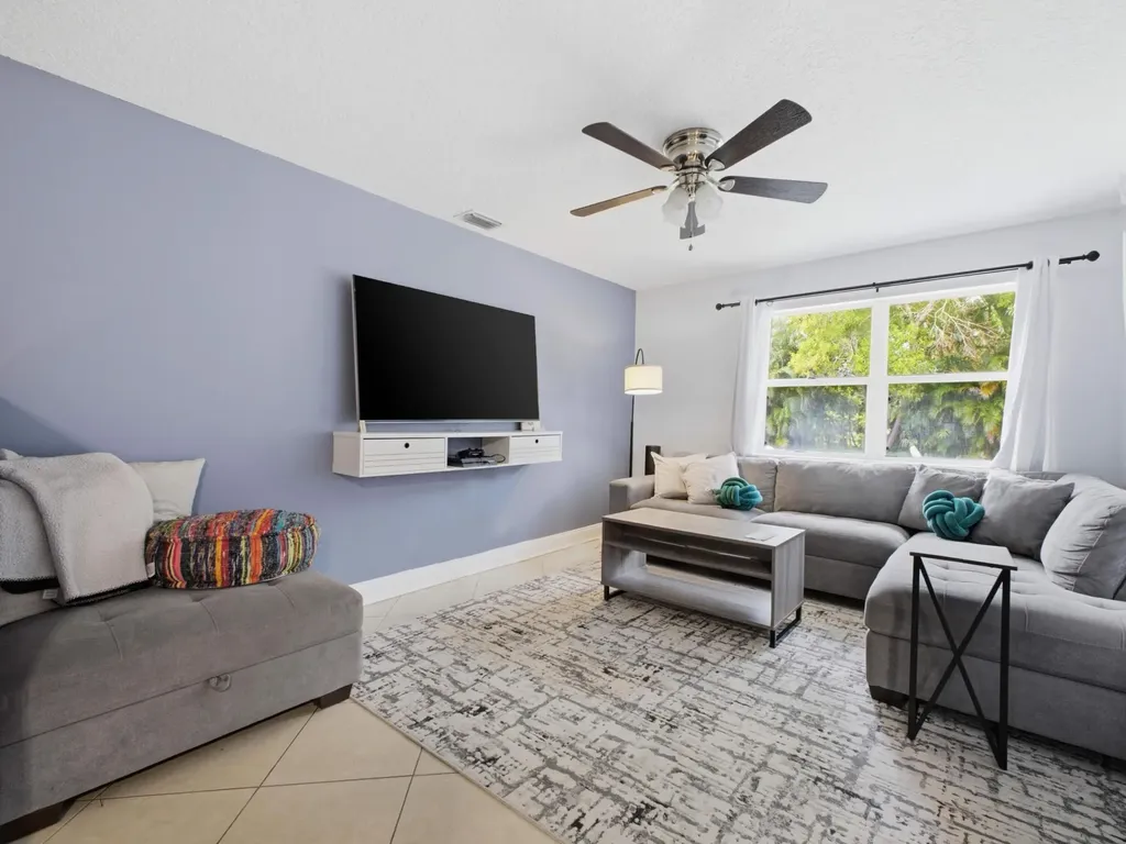 12364 82nd Street N West Palm Beach FL 33412