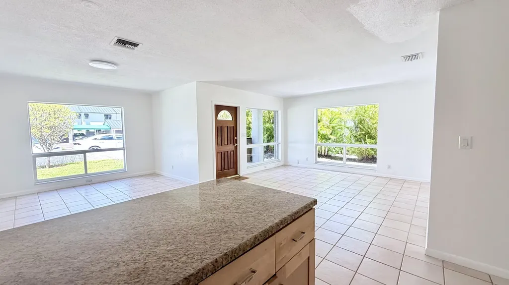 620 NE 19th Avenue Deerfield Beach FL 33441