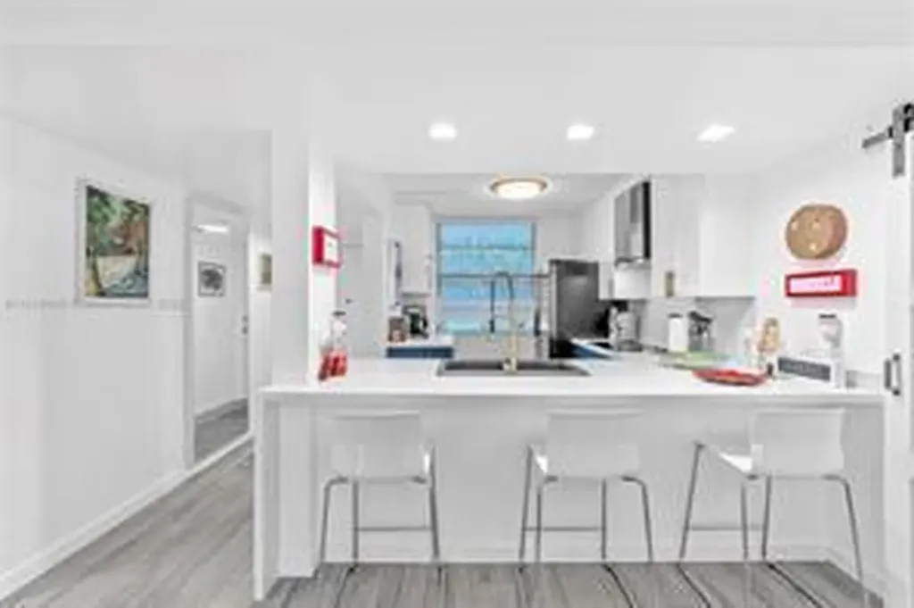 1518 Whitehall Drive Davie FL 33324