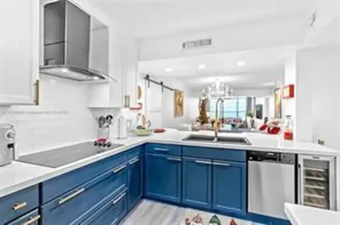 1518 Whitehall Drive Davie FL 33324