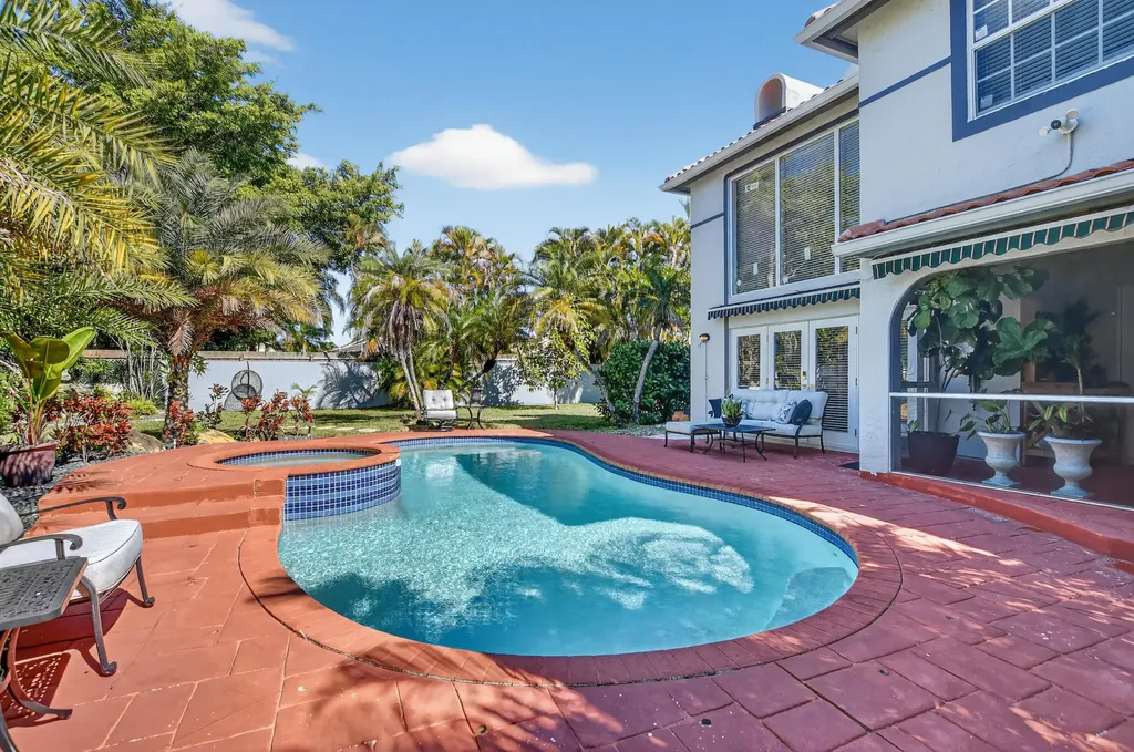 9048 Villa Portofino Circle Boca Raton FL 33496