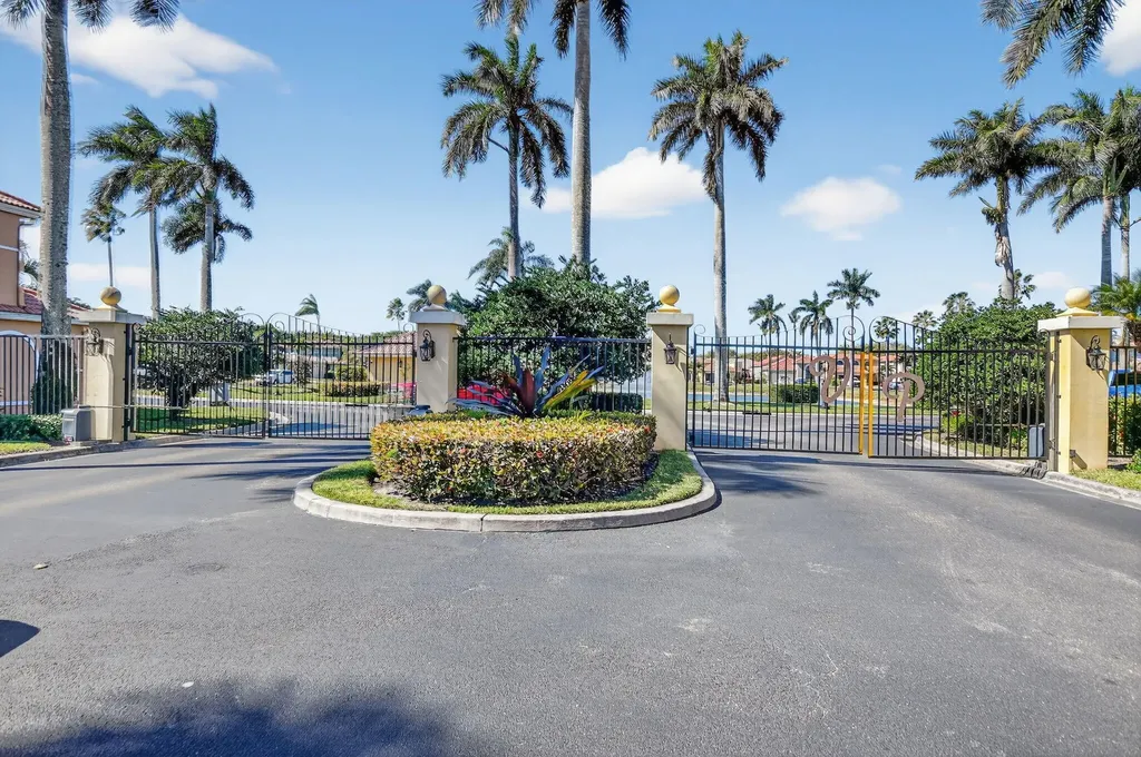 9048 Villa Portofino Circle Boca Raton FL 33496
