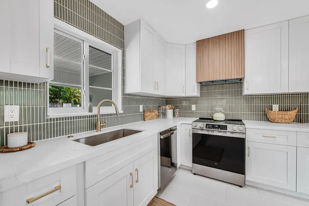 1201 N Palmway Lake Worth Beach FL 33460