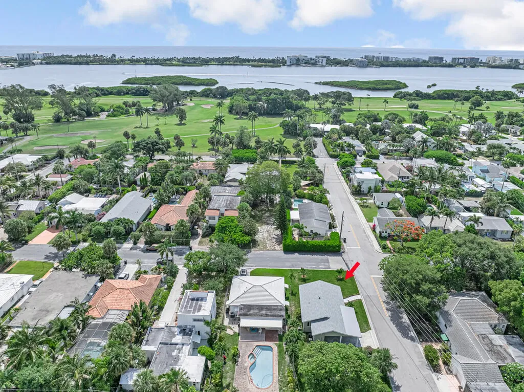 1201 N Palmway Lake Worth Beach FL 33460