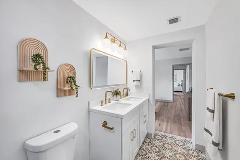 1201 N Palmway Lake Worth Beach FL 33460