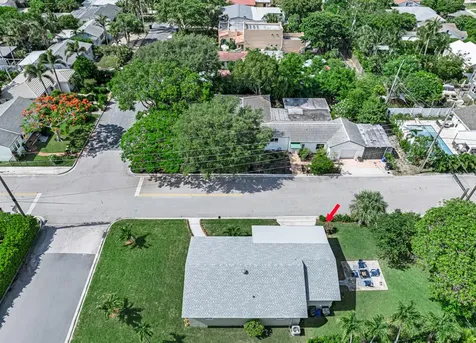 1201 N Palmway Lake Worth Beach FL 33460