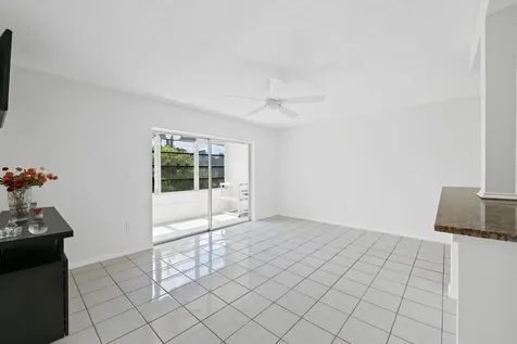 5190 E Sabal Palm Boulevard Tamarac FL 33319